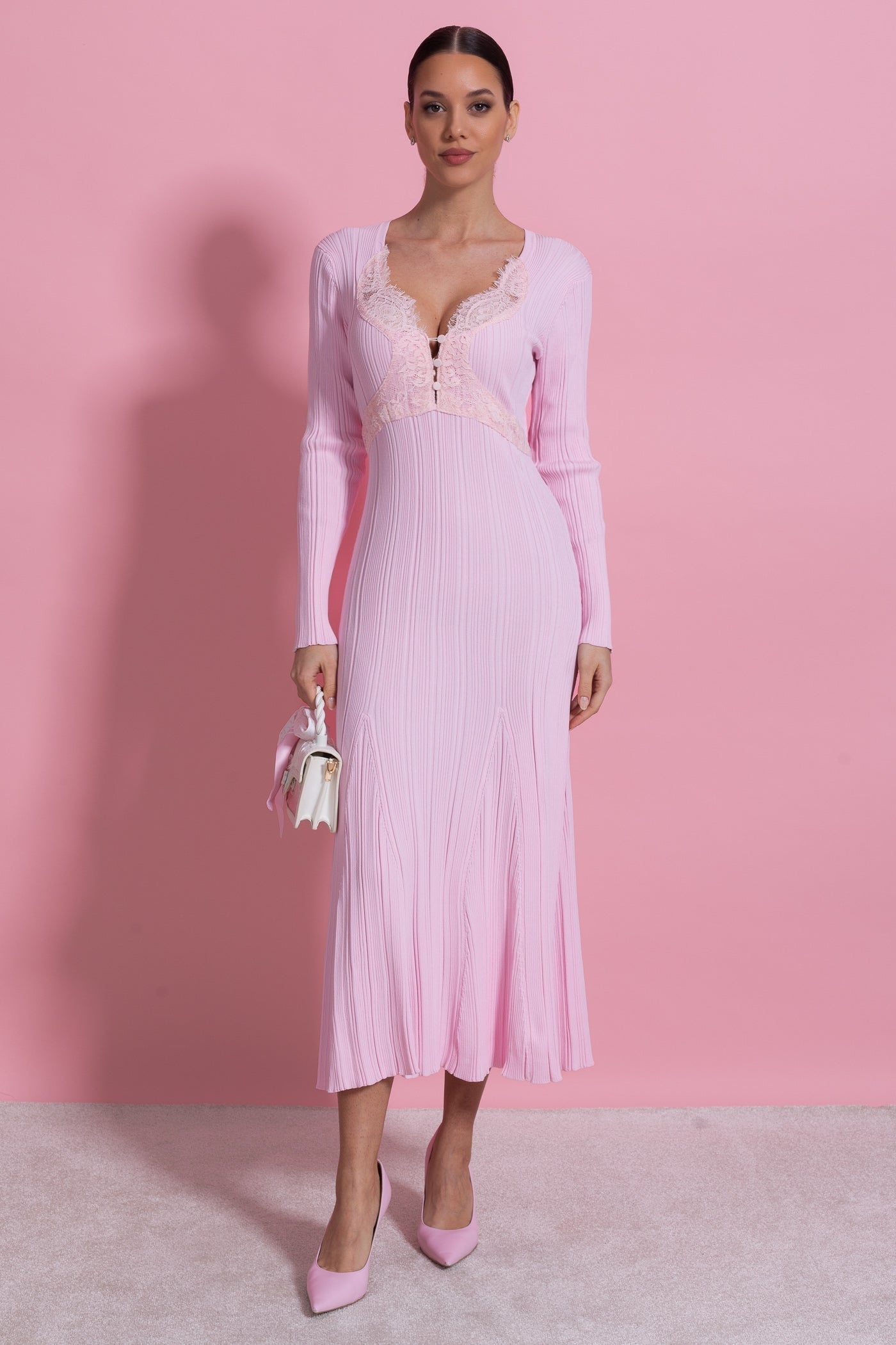 Vestido Midi de Manga Larga Acanalado con Escote en V con Encaje - Rosa Bebé