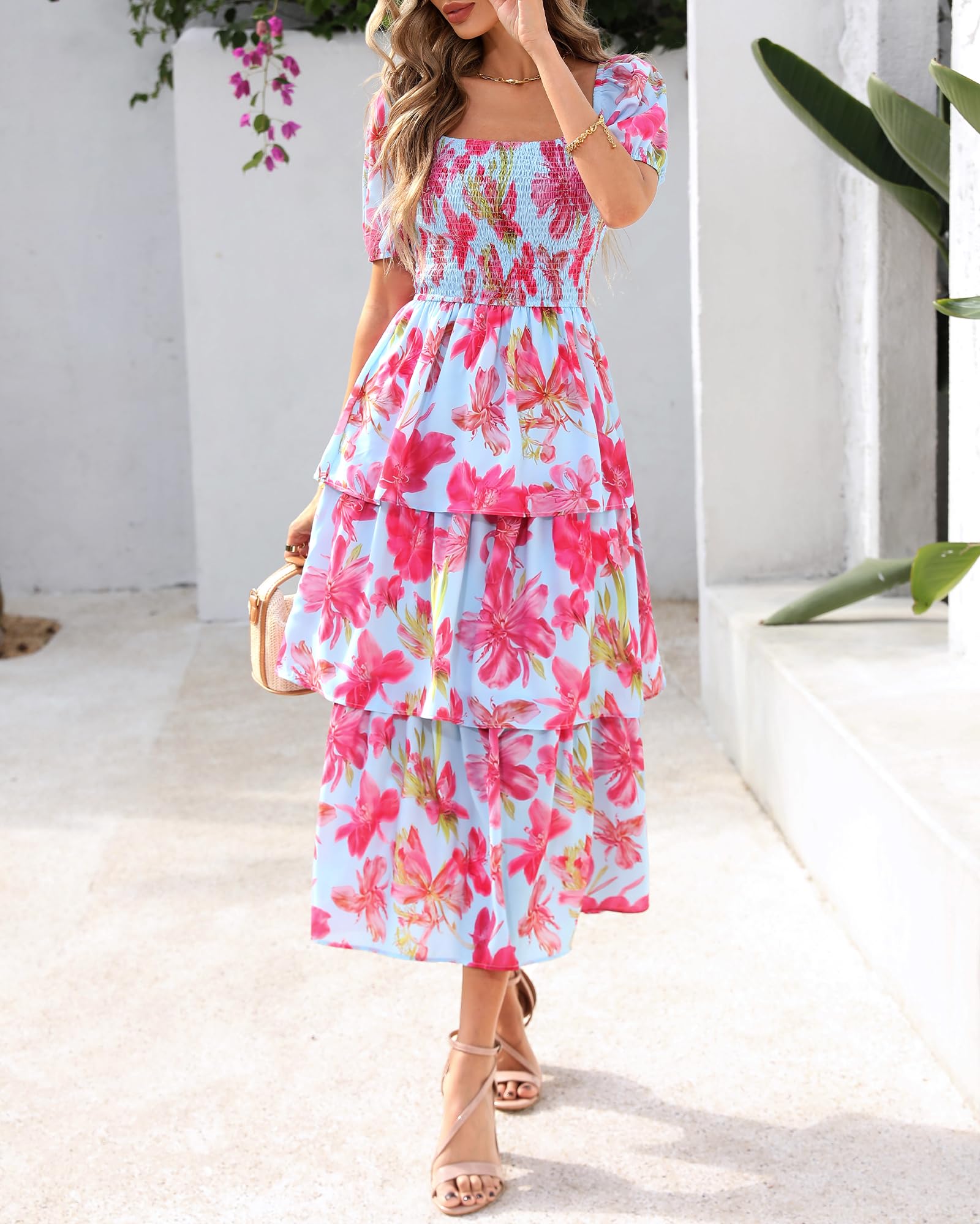 Vestido Midi Floral Rosalie con Fruncido — Vestido de Verano con Cuello Cuadrado y Mangas Abullonadas para Mujeres