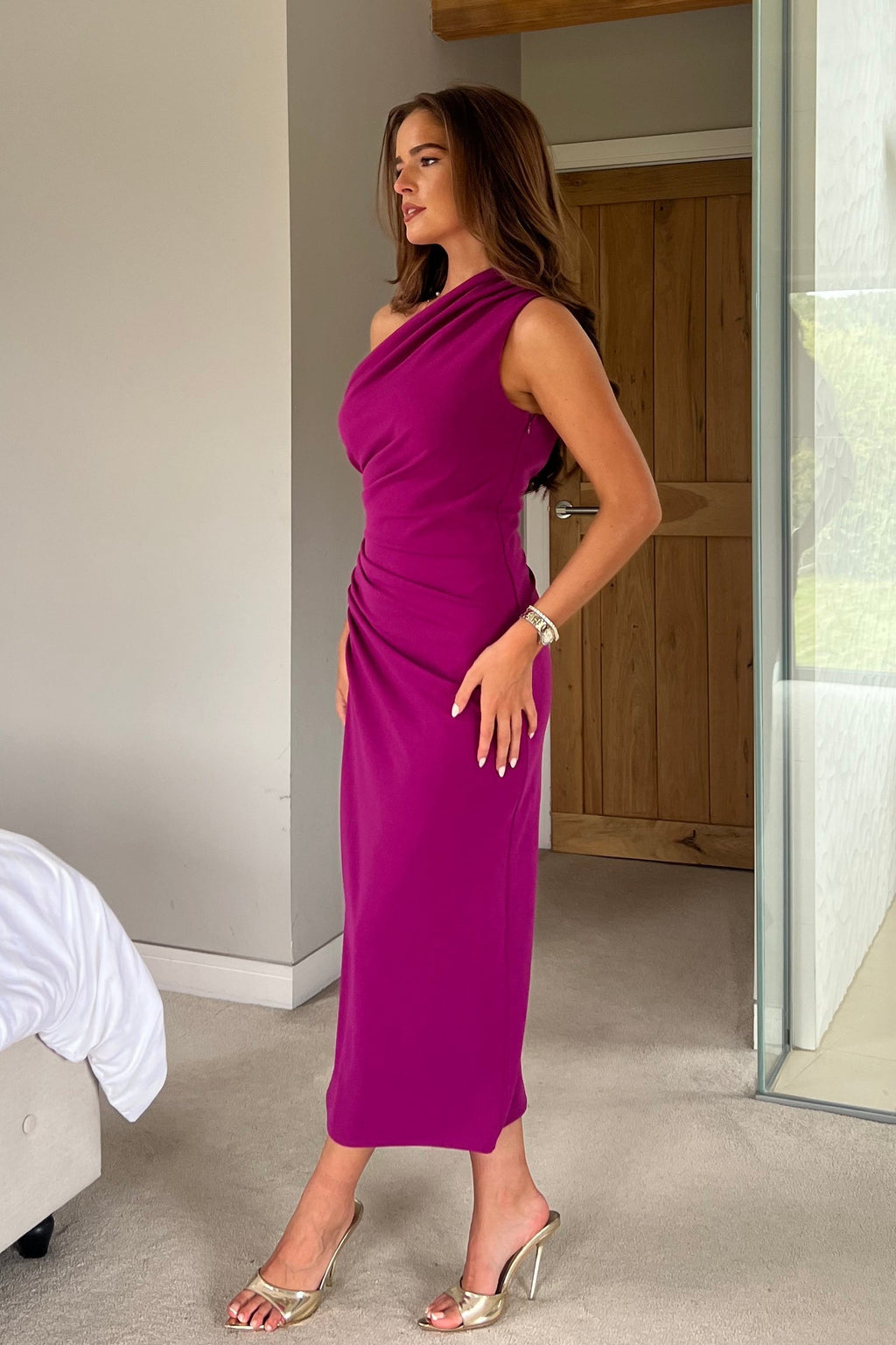 Vestido Midi de Escote Asimétrico Donna Fucsia Oscuro
