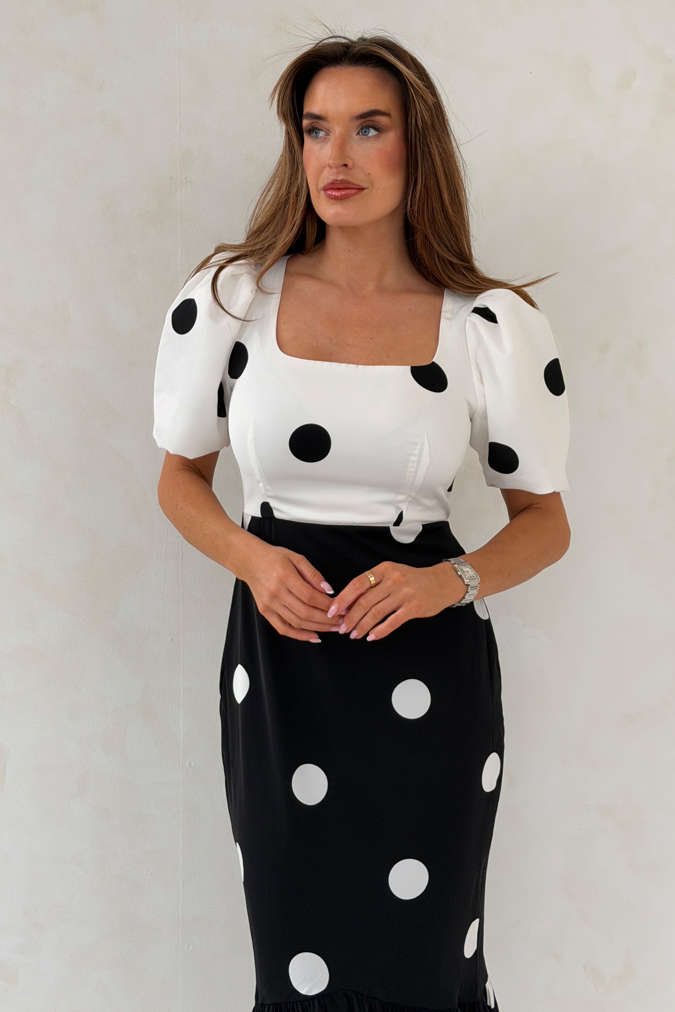 Vestido Midi con Puntos en Contraste Jennifer