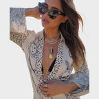 Arial | Conjunto de Camisa Y Pantalones Cortos Con Cullo En V